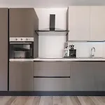 Free Parking And Private Terrace Design Apartmán *