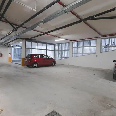 Daire Free Parking And Private Terrace Design