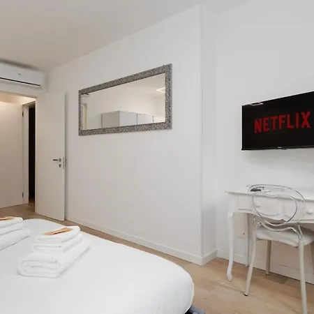 Free Parking And Private Terrace Design Trieste