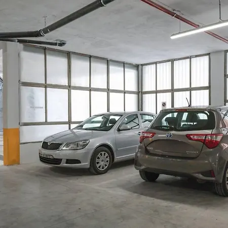 Daire Free Parking And Private Terrace Design Trieste