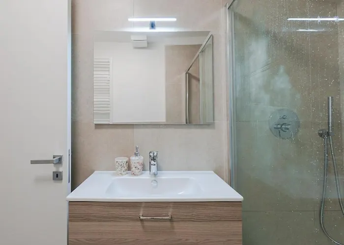 Free Parking And Private Terrace Design *